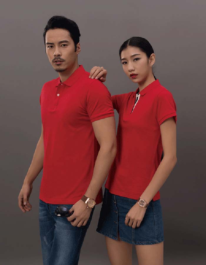 纯色丝光棉短袖POLO衫订做之大红色男女模特展示图